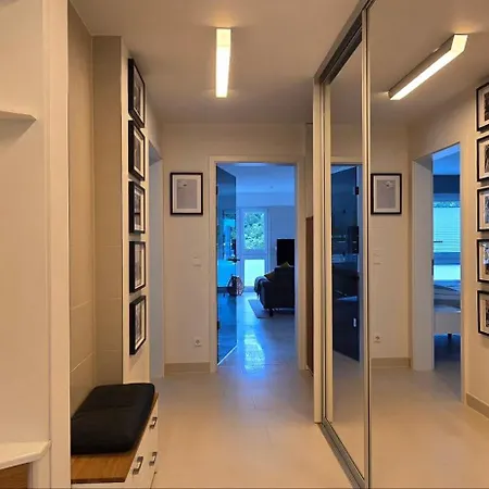 Διαμέρισμα Lp15 - 